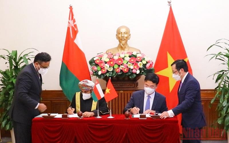 Vietnam, Oman sign agreement on visa exemption